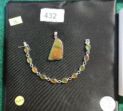 Lot 432