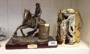 Lot 352