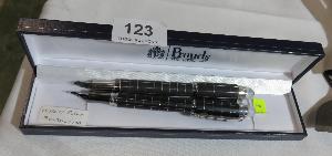 Lot 123