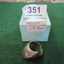 Lot 351