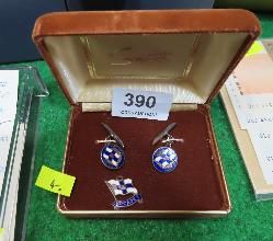 Lot 390