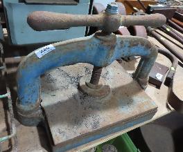 Lot 220