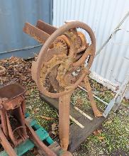 Lot 381