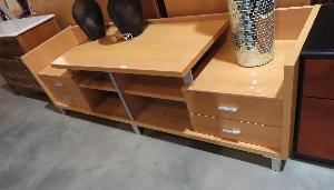 Lot 76