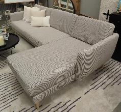 Lot 77