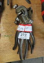 Lot 272