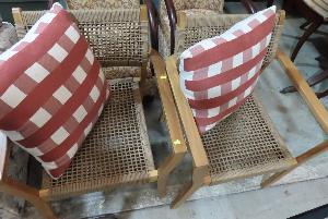 Lot 211