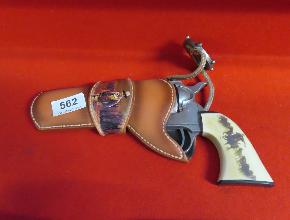 Lot 562