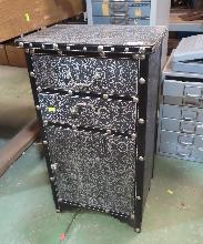 Lot 693
