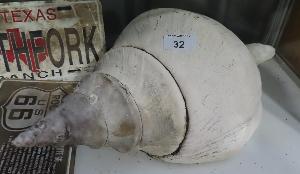 Lot 32