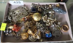 Lot 425