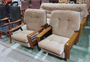 Lot 213