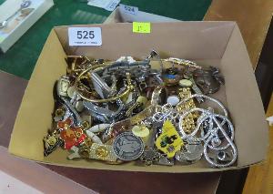 Lot 525