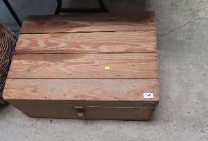 Lot 546